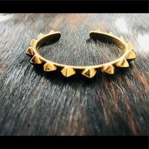 Stella & Dot Pyramid Stud Cuff